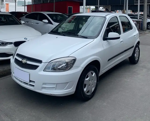 Carro Chevrolet Celta 2013 LT 1.0 (Flex)