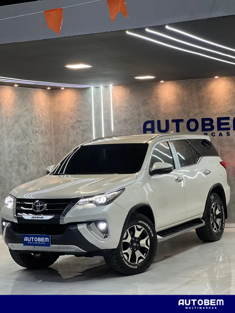 Toyota SW4 2.8 TDI SRX 7L 4x4 (Aut) (Diesel)