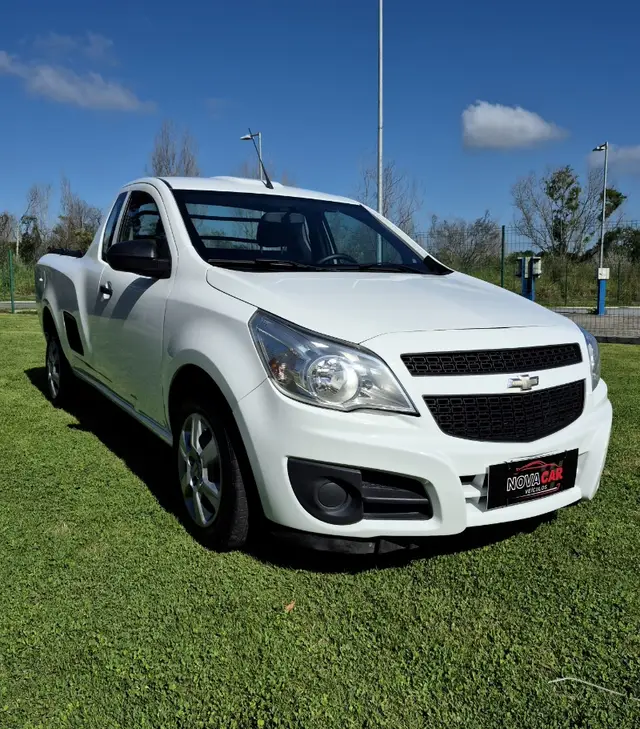 Carro Chevrolet Montana 2017 LS 1.4 (Flex)