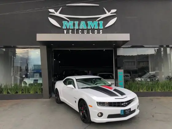 Carro Chevrolet Camaro 2011 6.2 2SS