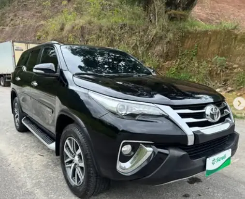 Carro Toyota SW4 2016 2.8 TDI SRX 7L 4x4 (Aut)