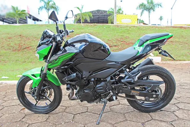 Carro Kawasaki Z 400 2020 Z 400