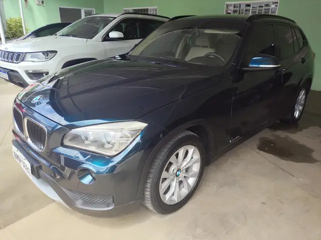 Carro BMW X1 2013 2.0 16V sDrive18i