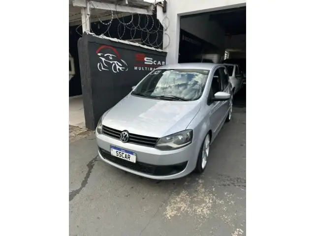 Carro Volkswagen Fox 2010 1.0 8V (Flex) 4p
