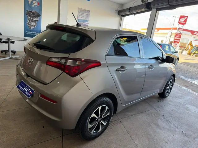 Carro Hyundai HB20 2019 1.0 Unique (Flex)