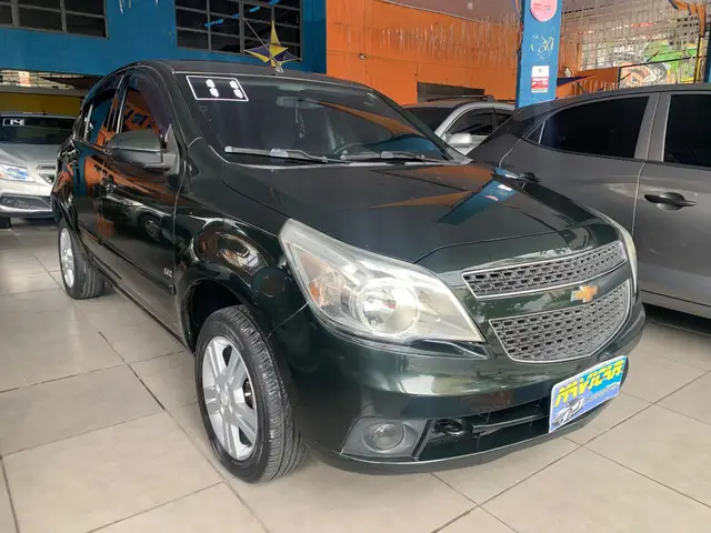 Carro Chevrolet Agile 2011 LTZ 1.4 8V (Flex)