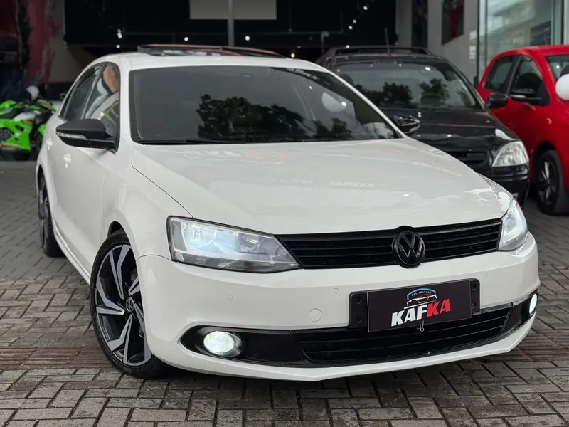 Volkswagen Jetta 2.0 TSI Highline DSG