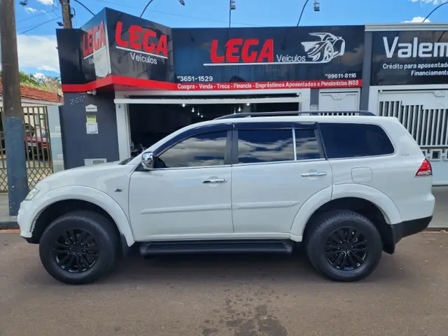 Carro Mitsubishi Pajero Dakar 2014 3.2 HPE 4WD (aut)