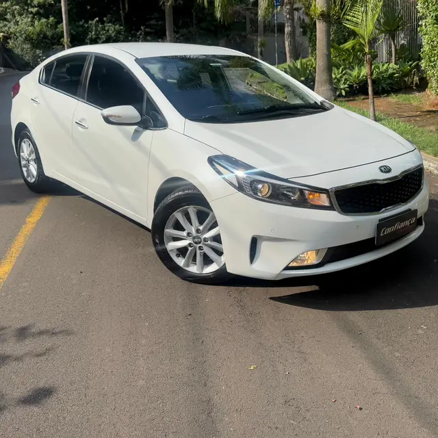 Carro Kia Cerato 2019 SX 1.6 (Aut) (Flex)