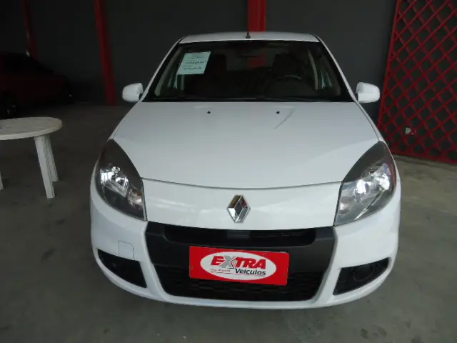 Carro Renault Sandero 2014 Authentique 1.0 16V (flex)