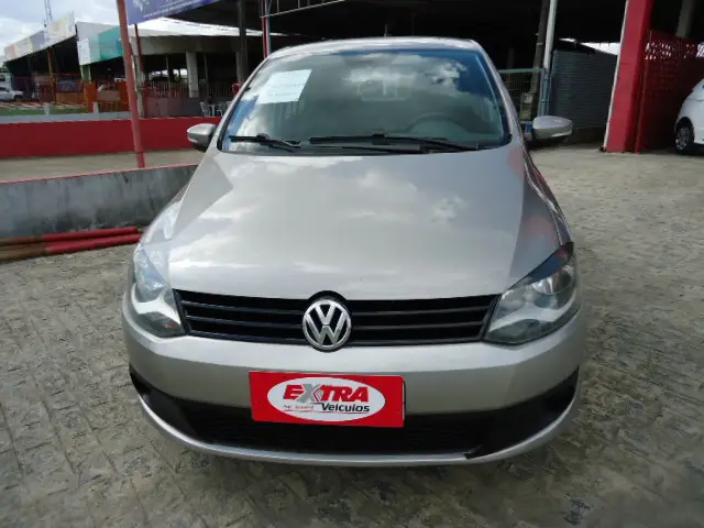 Carro Volkswagen Fox 2014 1.0 TEC (Flex) 4p