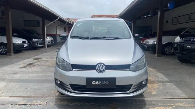 Carro Volkswagen Fox 2017 1.6 MSI Run (Flex)