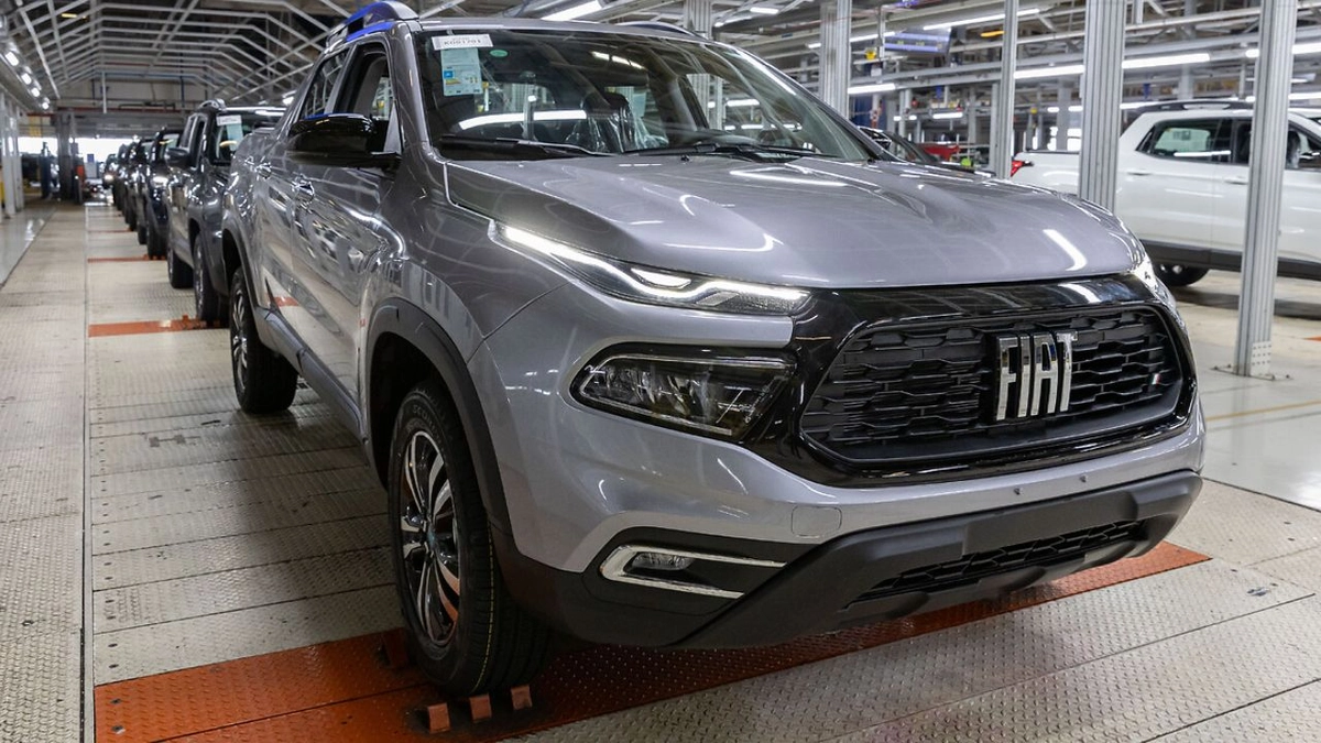Picape intermediária tem bom nível de equipamentos e é tão confortável quanto um SUV