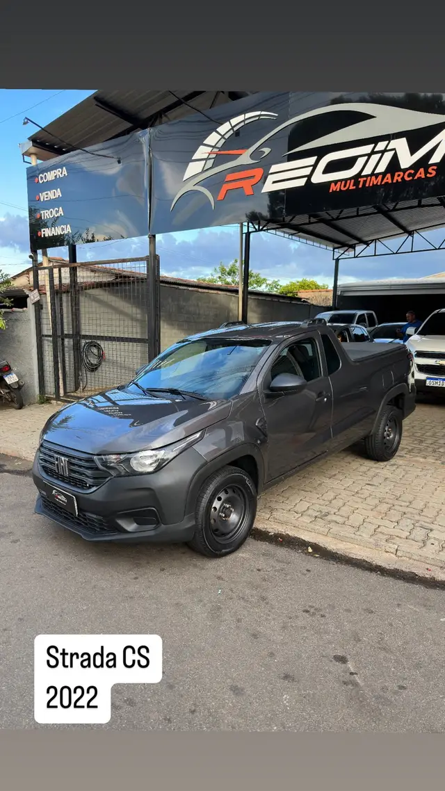 Carro Fiat Strada 2023 Endurance 1.4 Cabine Plus (Flex)
