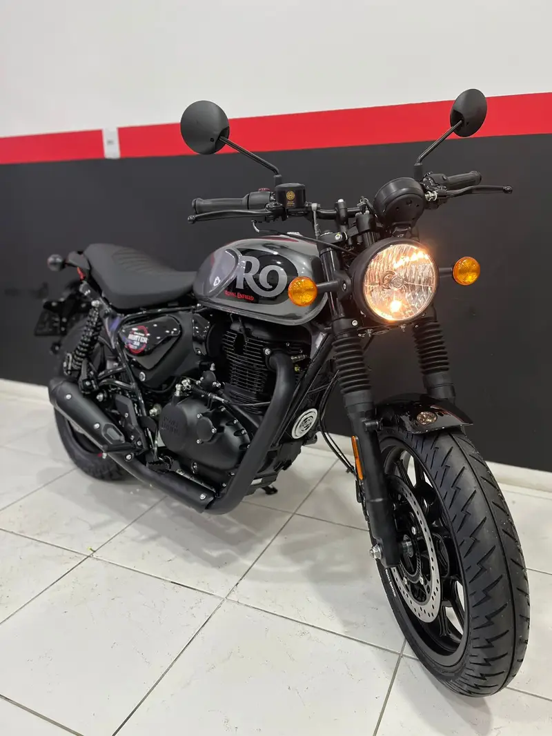 Royal Enfield Dapper