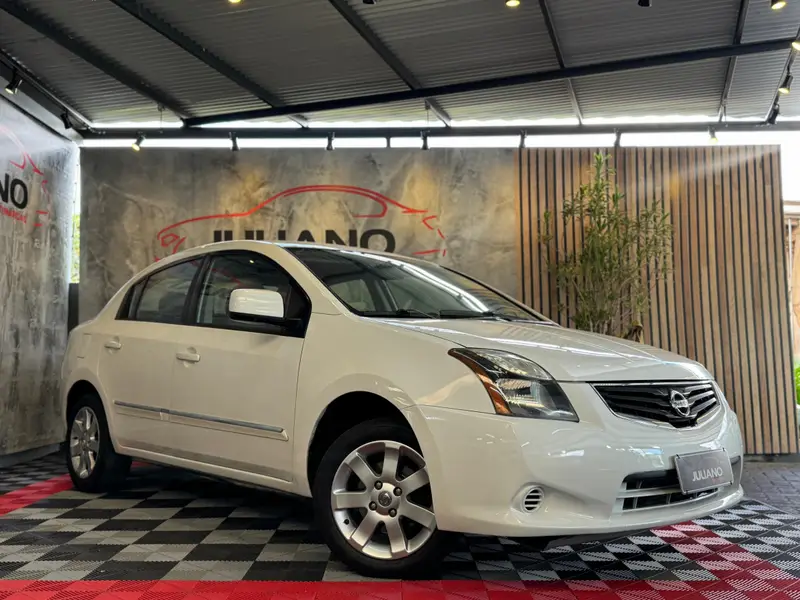 Nissan Sentra 2.0 16V (flex)