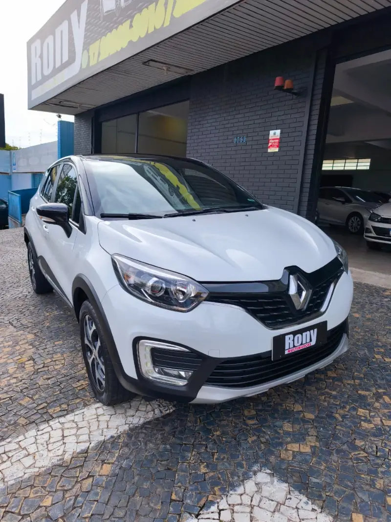 Renault Captur Intense 1.6 16v SCe CVT (Flex)