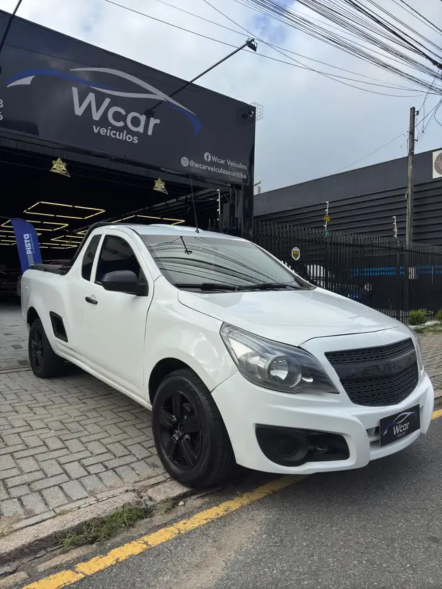 Carro Chevrolet Montana 2014 LS 1.4 (Flex)