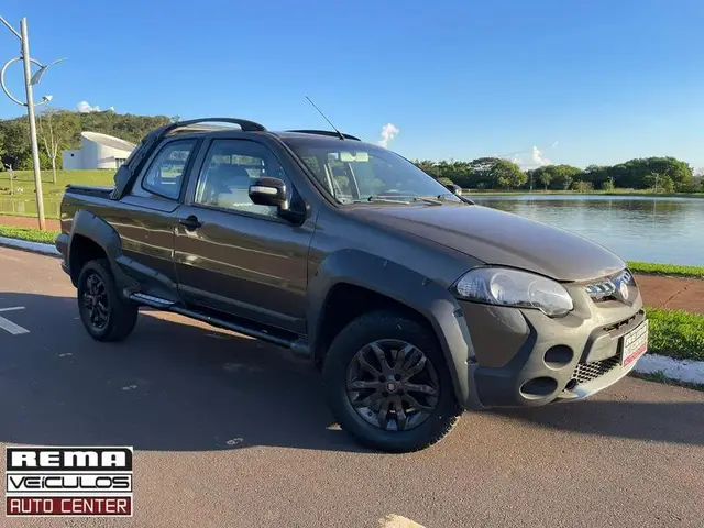 Carro Fiat Strada 2013 Adv.1.8 16V LOCKER Dualo. Flex CD