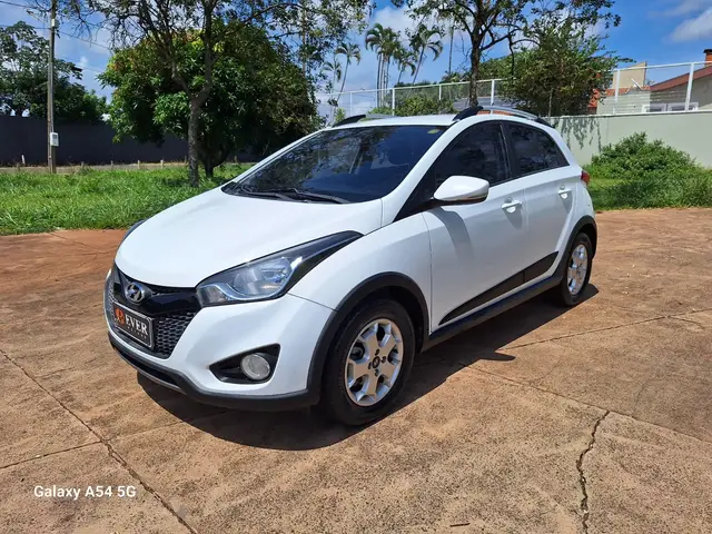Carro Hyundai HB20X 2015 Style 1.6 (Flex)