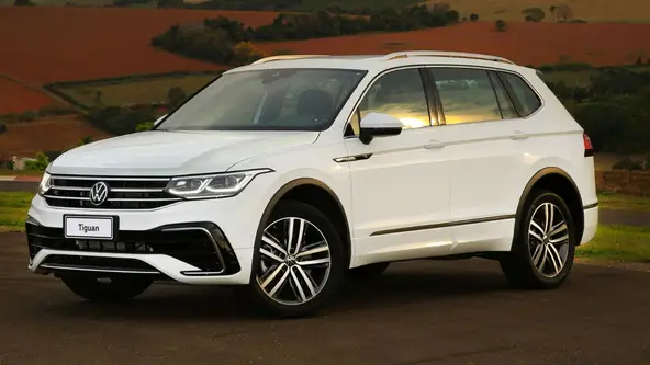 SUV chegou ao Brasil no final de 2023 sem tração 4X4, menos potente e versão única