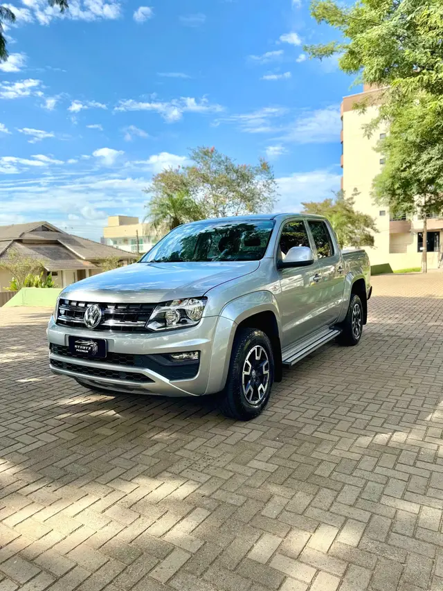 Carro Volkswagen Amarok 2023 Comfortline 3.0 V6 CD 4x4 TDi (Aut)