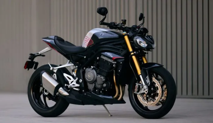 Nova geração da Speed Triple está mais potente para competir com BMW e KTM