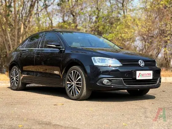 Carro Volkswagen Jetta 2012 2.0 Comfortline Tiptronic (Flex)