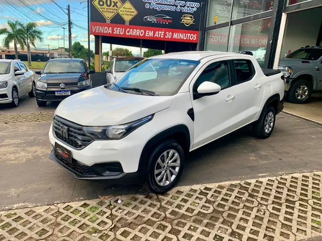 Carro Fiat Strada 2022 Endurance 1.4 CD (Flex)