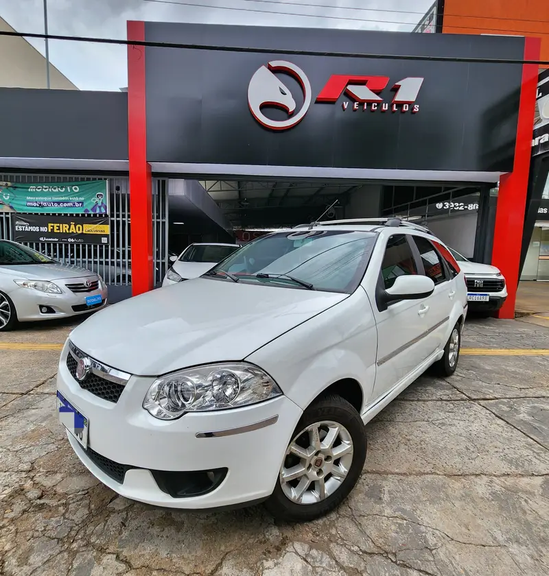 Fiat Palio Weekend Attractive 1.4 8V (Flex)