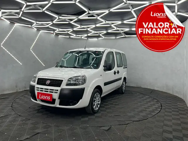 Carro Fiat Doblò 2020 Essence 1.8 16V (Flex)