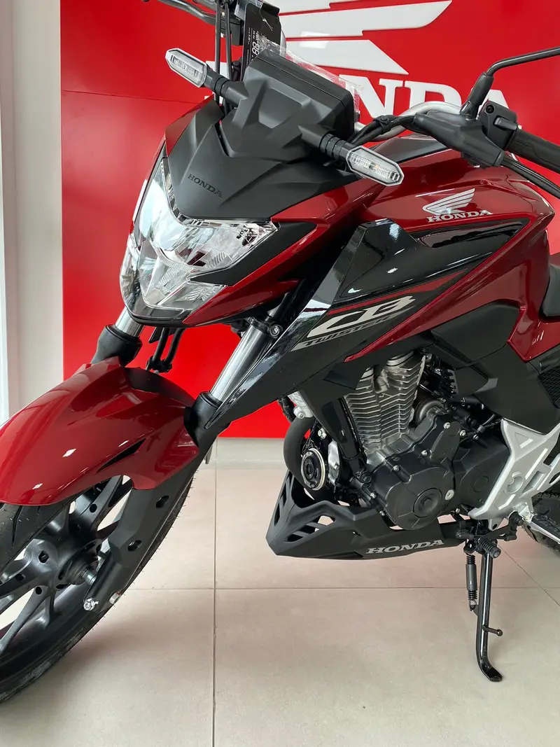 Honda CB 300F Twister (ABS)