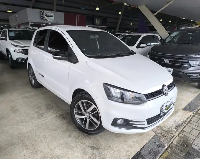 Carro Volkswagen Fox 2017 1.6 MSI Run (Flex)