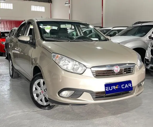 Carro Fiat Grand Siena 2014 Evo Attractive 1.4 8V (Flex)