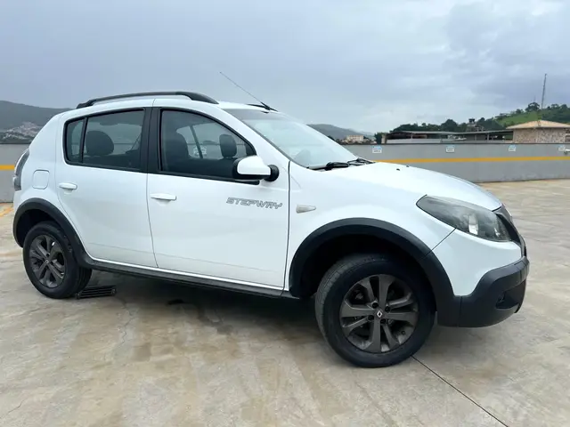 Carro Renault Sandero Stepway 2014 1.6 8V (flex)