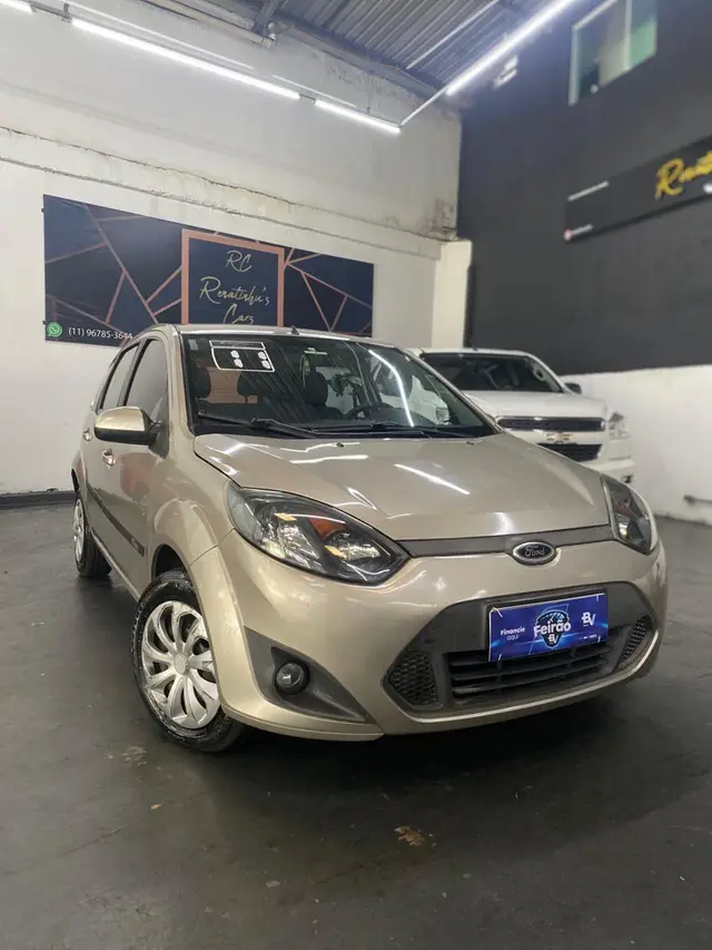 Carro Ford Fiesta Hatch 2011 1.0 (Flex)