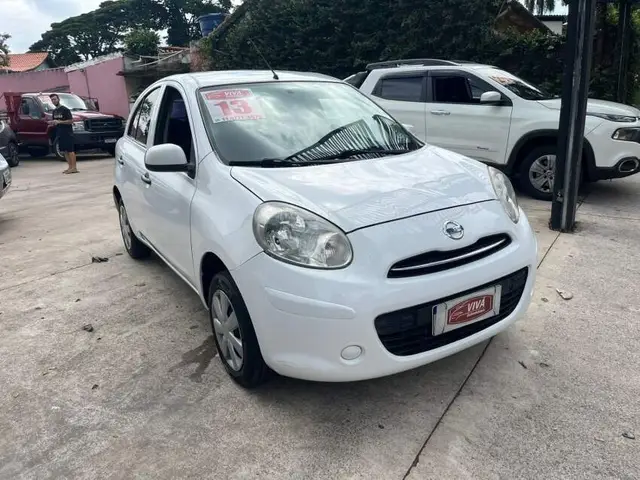 Carro Nissan March 2013 1.0 16V S (Flex)