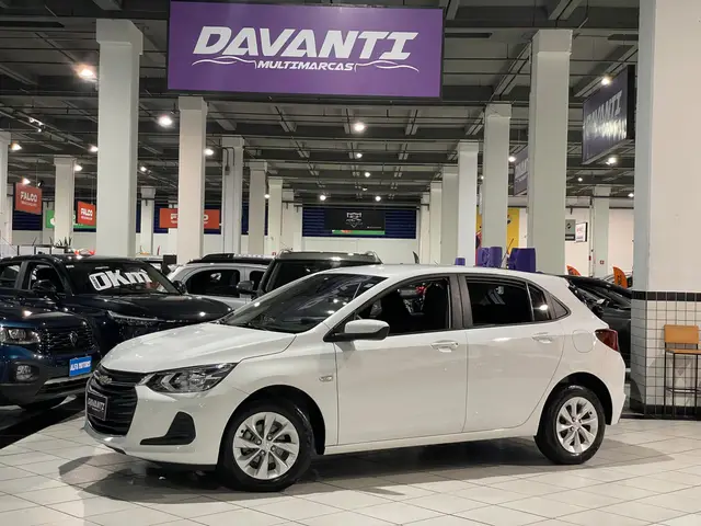 Carro Chevrolet Onix 2022 LT 1.0