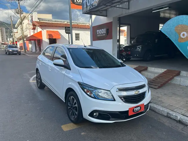 Carro Chevrolet Onix 2015 1.4 LTZ SPE/4