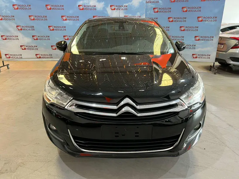 Citroën C4 Lounge Tendance 2.0i (Aut)