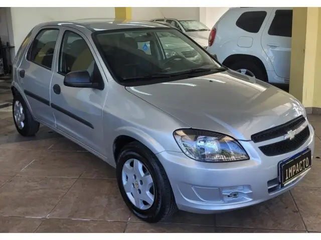 Carro Chevrolet Celta 2013 LS 1.0 (Flex) 4p