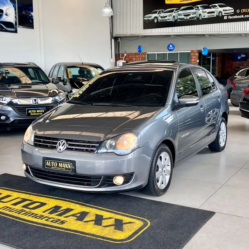 Volkswagen Polo Sedan Comfortline 1.6 8V I-Motion (Flex) (Aut)