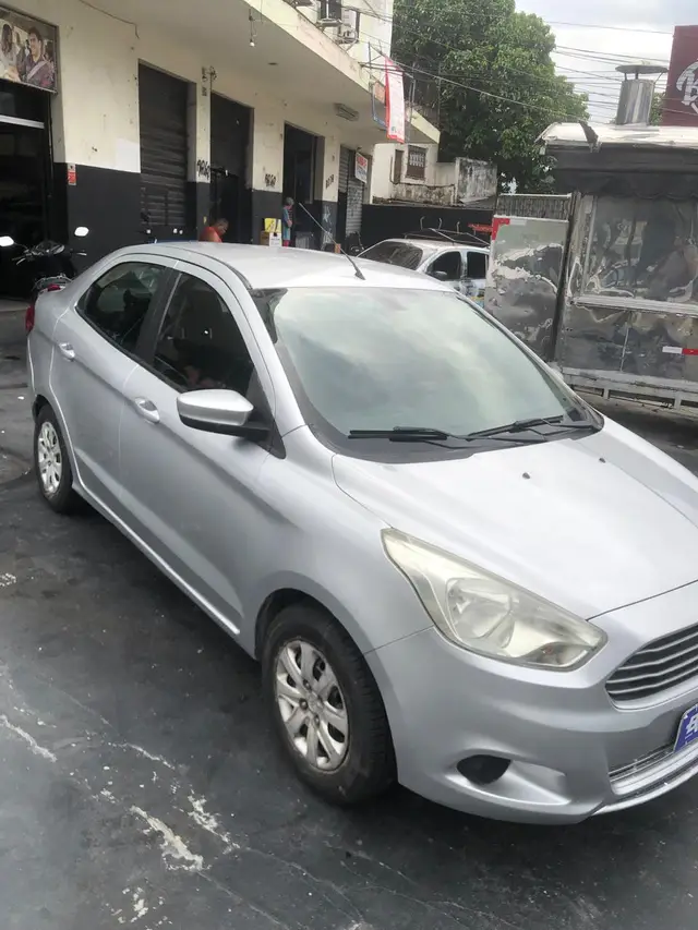Carro Ford Ka Sedan 2015 SE 1.5 16v (Flex)