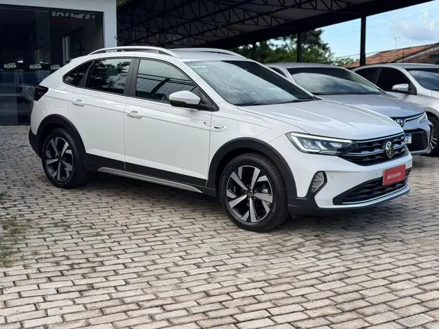 Carro Volkswagen Nivus 2024 Highline 200 TSI