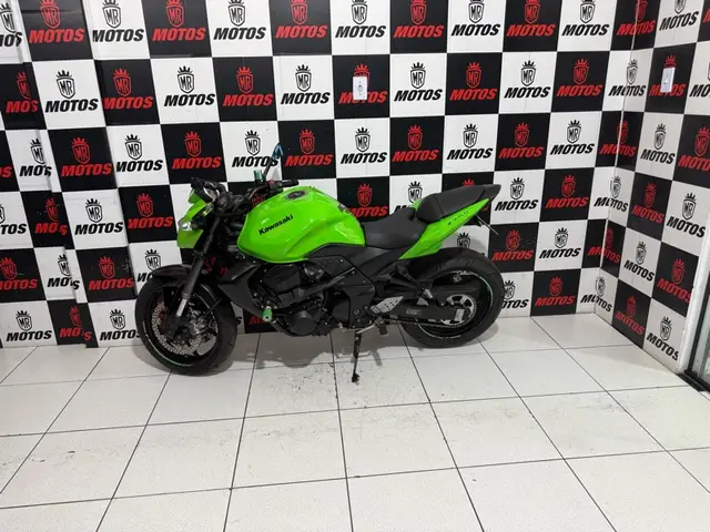 Carro Kawasaki Z 750 2011 (ABS)