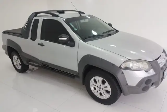 Carro Fiat Strada 2011 Adventure 1.8 16V (Flex) (Cabine Dupla)