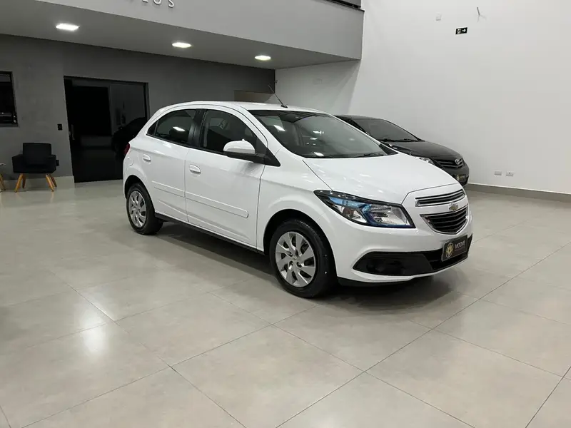 Chevrolet Onix 1.4 LT SPE/4 (Aut)