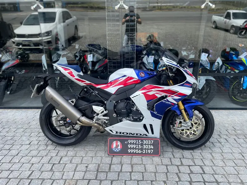 Honda CBR 1000RR-R Fireblade SP