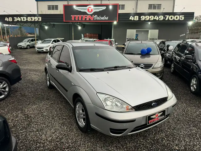 Carro Ford Focus Hatch 2008 GLX 2.0 16V Duratec (Aut)