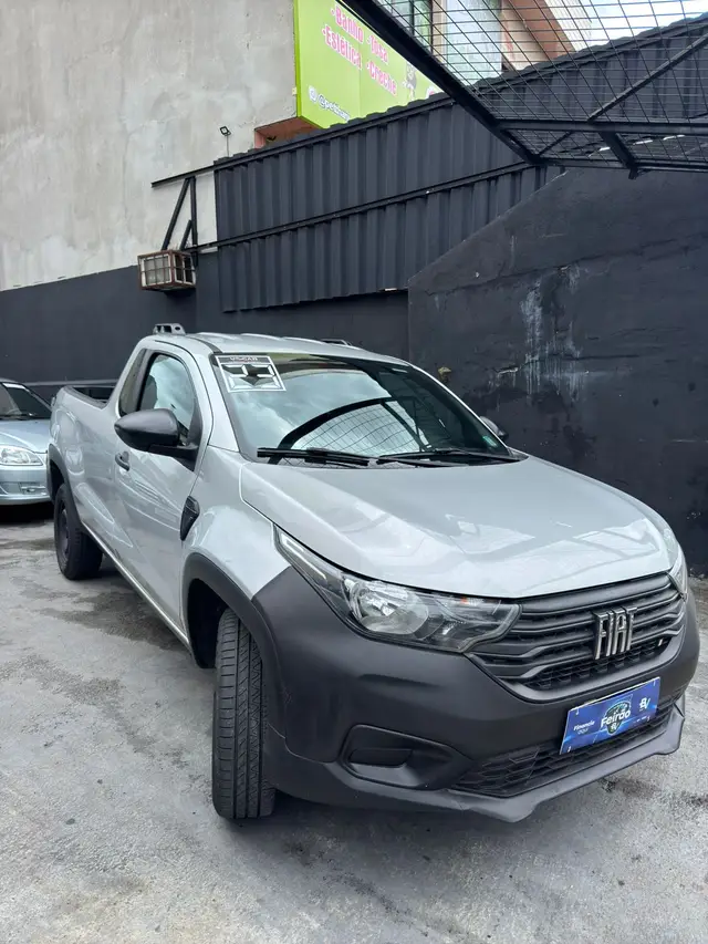Carro Fiat Strada 2023 Endurance 1.4 Cabine Plus (Flex)
